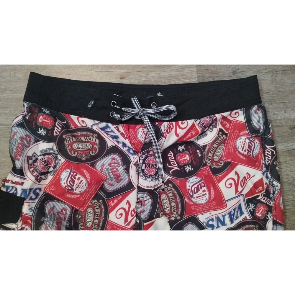NR MINT VANS 30 GRAPHIC BOARDSHORTS 'VANS OFF THE WALL LABELS'